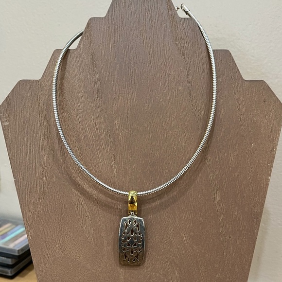 BRIGHTON Silver Choker style Necklace with a touch of gold - Picture 5 of 6